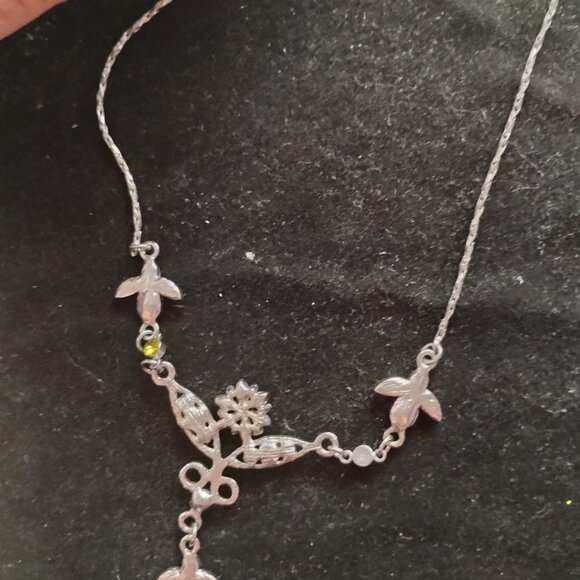 16 inch Premier Designs necklace - Picture 2 of 5